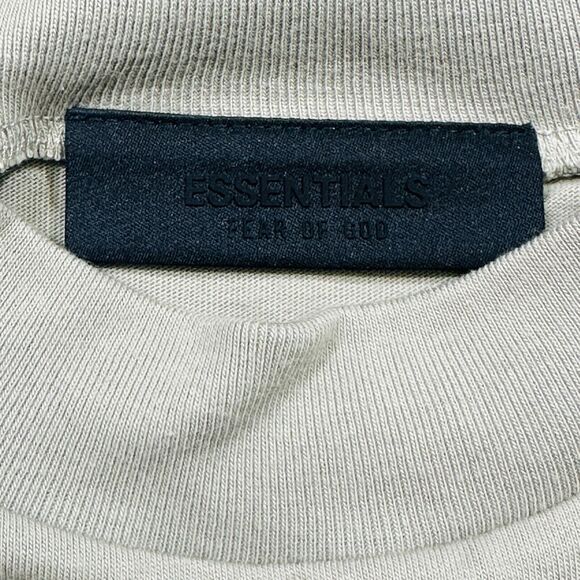 Fear of God Essentials T-Shirt Mens Medium Seal Crew Neck Shirt - Picture 10 of 13